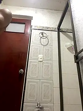 andresnoir  online show from January 18, 2026, 12:31 pm