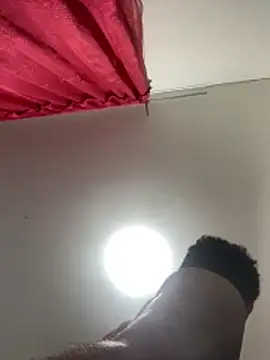 andresnoir  online show from February 5, 2026, 12:32 pm