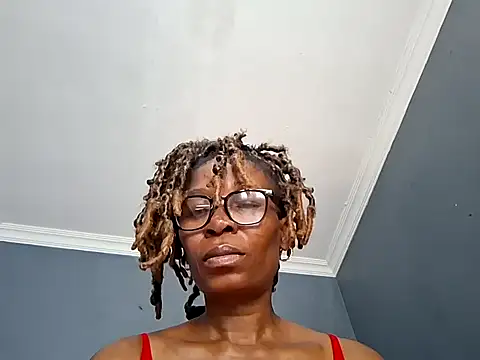 NaughtyCouga online show from April 27, 2026, 10:57 am