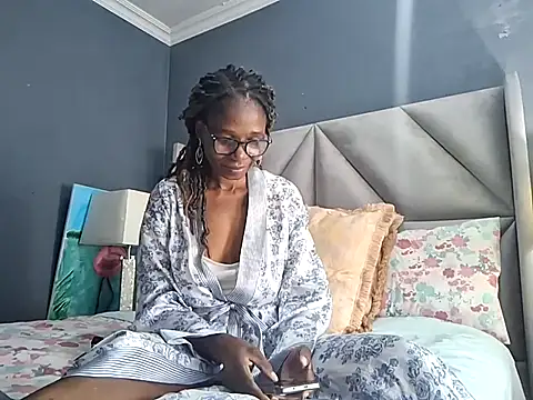 NaughtyCouga online show from May 6, 2026, 6:19 am