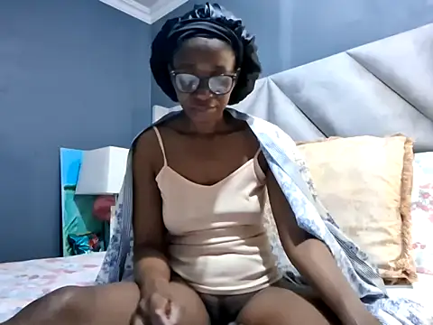 Snapshot of NaughtyCouga chatting on May 9, 2026, 2:17 am NaughtyCouga online show from May 9, 2026, 2:17 am