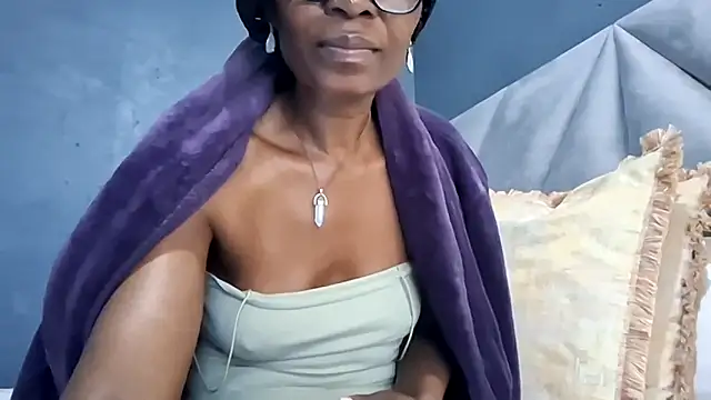 Snapshot of NaughtyCouga chatting on May 29, 2026, 5:38 am NaughtyCouga online show from May 29, 2026, 5:38 am