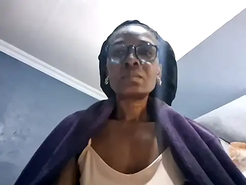 Snapshot of NaughtyCouga chatting on June 12, 2026, 4:22 am NaughtyCouga online show from June 12, 2026, 4:22 am