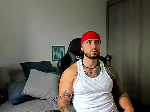 Dave-Max01 online show from November 8, 2025, 3:45 pm