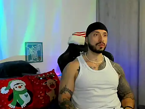 Dave-Max01 online show from December 21, 2025, 3:13 am