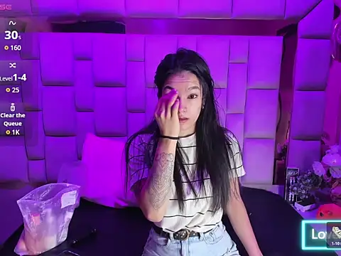 Gisell Squirt  online show from November 25, 2025, 12:27 pm