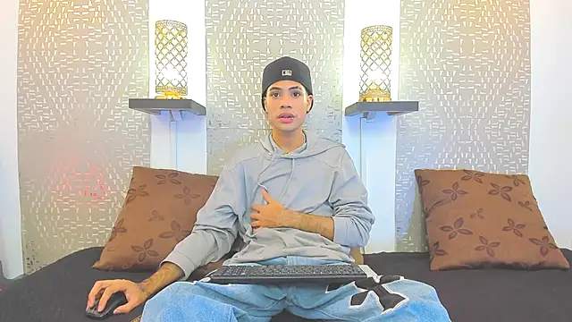 Snapshot of JacobBlackwell_ chatting on October 18, 2025, 7:58 pm JacobBlackwell online show from October 18, 2025, 7:58 pm