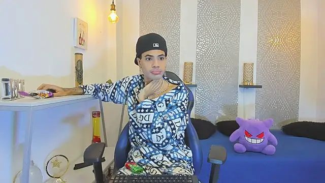 Snapshot of JacobBlackwell_ chatting on November 14, 2025, 7:23 pm JacobBlackwell online show from November 14, 2025, 7:23 pm