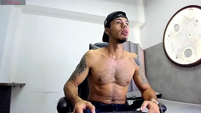 Rurik Jones online show from October 21, 2025, 11:55 am