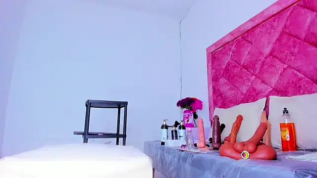 Bigasshott  online show from December 14, 2025, 7:29 pm