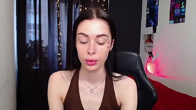 ariel is on vacation online show from October 14, 2025, 10:27 am