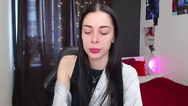 ariel is on vacation online show from November 12, 2025, 9:42 am