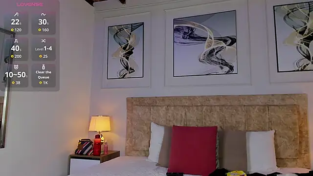 celeste collins  online show from November 26, 2025, 12:17 pm