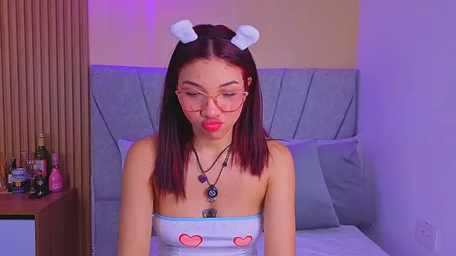 celeste collins  online show from June 14, 2026, 3:41 am