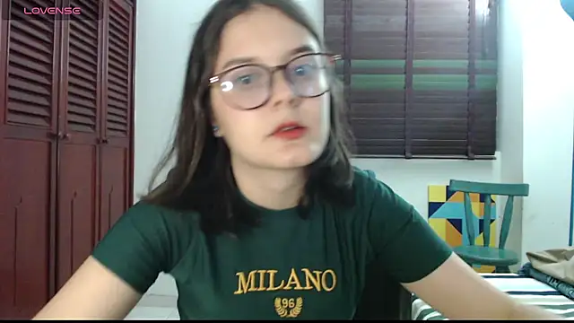 CarlaLorez online show from October 12, 2025, 3:38 am