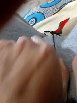 latarak321 online show from October 14, 2025, 5:36 pm