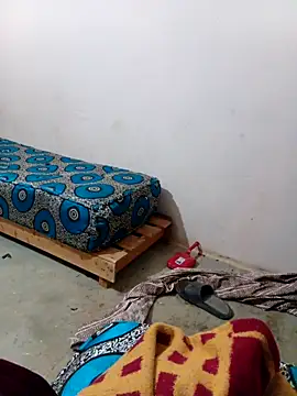 latarak321 online show from November 1, 2025, 7:16 pm