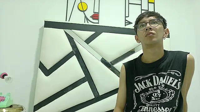 Snapshot of TWINK_JOSS chatting on October 10, 2025, 7:02 pm TWINK JOSS online show from October 10, 2025, 7:02 pm