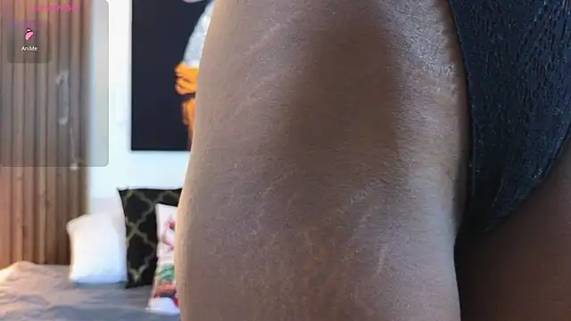 Kitty Bombon online show from December 15, 2025, 8:57 pm