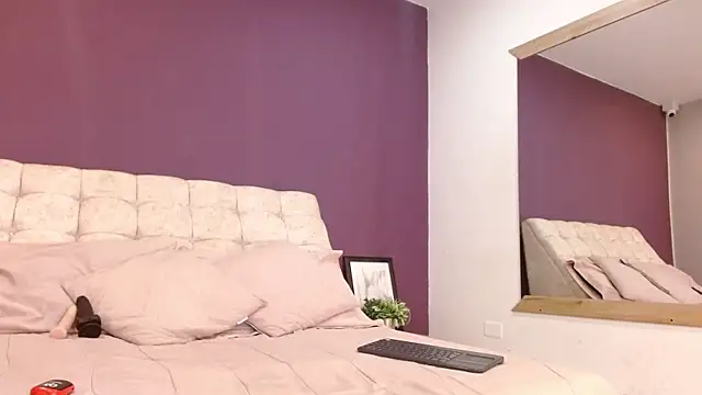 PaulinaColeman online show from March 25, 2026, 3:56 am