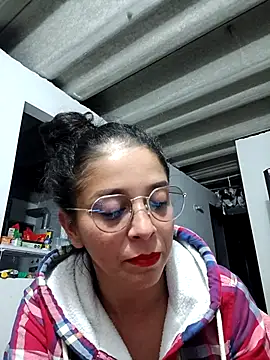 Snapshot of Eloisa_smith chatting on October 27, 2025, 5:22 am Eloisa smith online show from October 27, 2025, 5:22 am