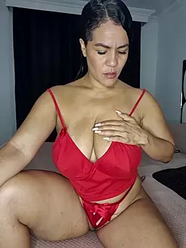 Snapshot of karla-bruni chatting on February 16, 2026, 10:11 am karla-bruni online show from February 16, 2026, 10:11 am