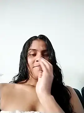 Emily playboy1 online show from November 7, 2025, 9:04 pm