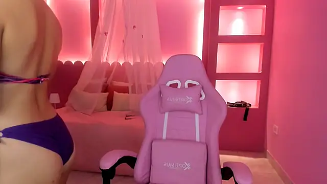 HolyLux online show from November 13, 2025, 12:15 pm