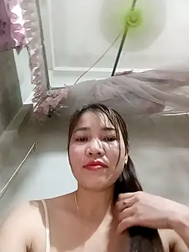 ladzy sexy online show from April 22, 2026, 5:25 pm