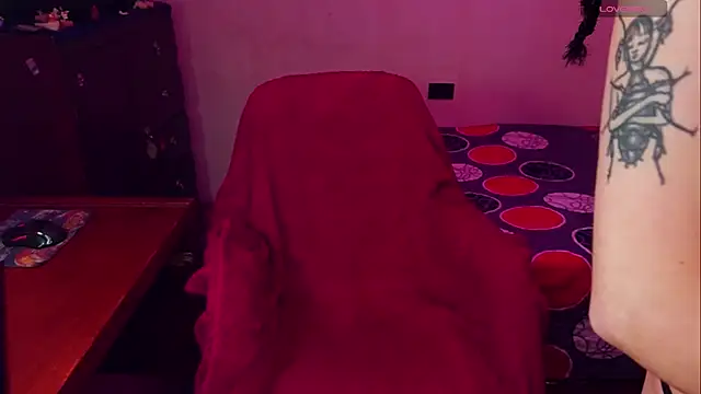 Brugmansia  online show from November 15, 2025, 3:59 am