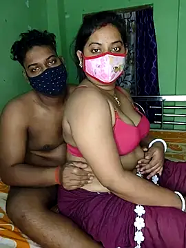 Snapshot of MAGGO-11 chatting on December 14, 2025, 6:45 pm MAGGO-11 online show from December 14, 2025, 6:45 pm