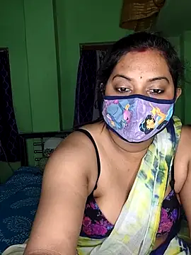 Snapshot of MAGGO-11 chatting on March 12, 2026, 6:47 pm MAGGO-11 online show from March 12, 2026, 6:47 pm