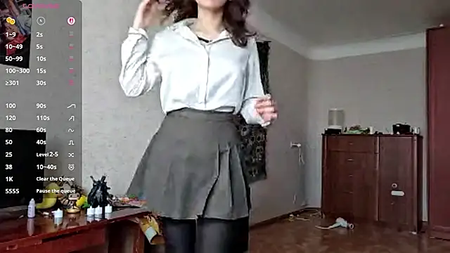 MiaLovelyOne online show from March 15, 2026, 6:52 am