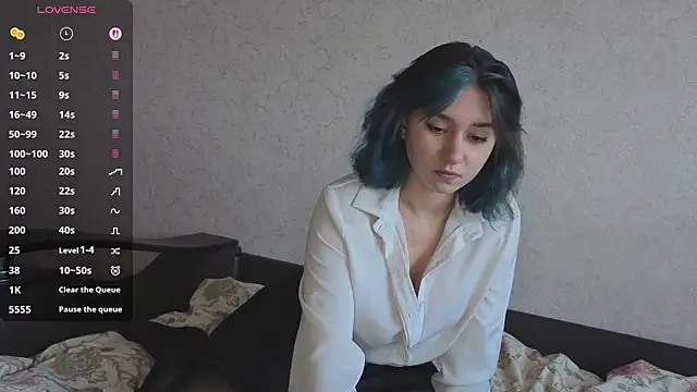 MiaLovelyOne online show from June 22, 2026, 8:44 am