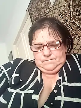 Snapshot of MilaCold5443 chatting on February 12, 2026, 1:06 pm MilaCold5443 online show from February 12, 2026, 1:06 pm