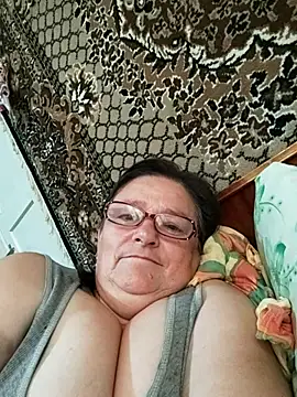 MilaCold5443 online show from July 17, 2026, 3:39 pm