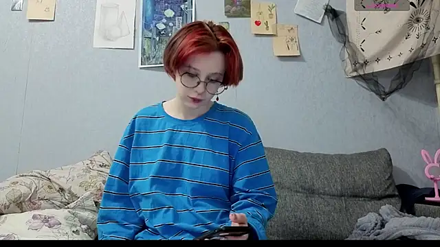 Snapshot of RubiReynnn chatting on October 11, 2025, 7:01 pm RubiReynnn online show from October 11, 2025, 7:01 pm