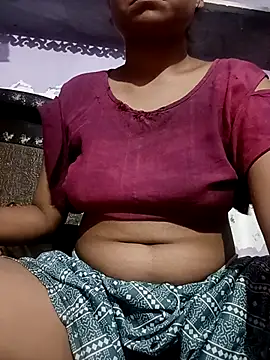 Snapshot of Sexy_Diyaa chatting on October 9, 2025, 7:45 pm Sexy Diyaa online show from October 9, 2025, 7:45 pm