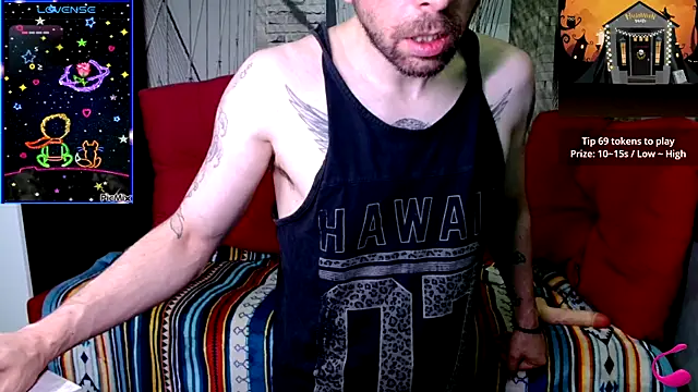 Snapshot of Markus_Rivas chatting on October 15, 2025, 7:03 pm Markus Rivas online show from October 15, 2025, 7:03 pm