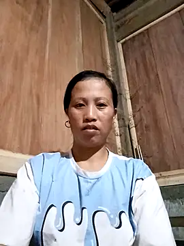 jerry-xx online show from November 7, 2025, 11:32 am