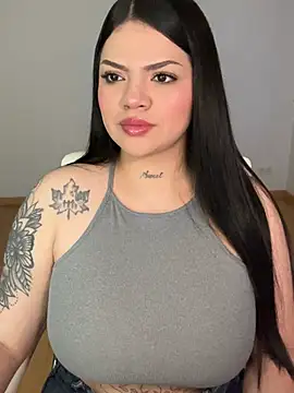 Snapshot of dulcemarianh_ chatting on March 5, 2026, 8:43 am dulcemarianh online show from March 5, 2026, 8:43 am