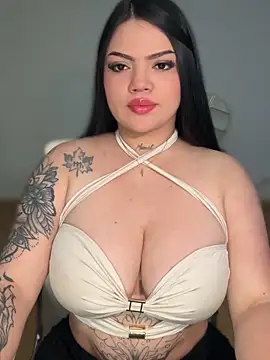 dulcemarianh  online show from May 6, 2026, 4:08 am