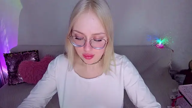 CeaneLino online show from February 13, 2026, 7:32 pm