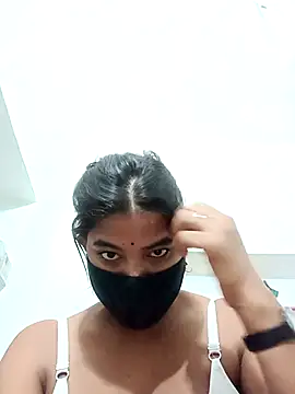 Hot radhaji online show from November 22, 2025, 5:12 pm