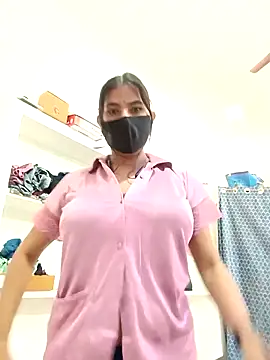 Snapshot of Hot_radhaji chatting on February 18, 2026, 3:57 am Hot radhaji online show from February 18, 2026, 3:57 am