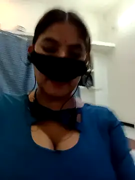 Hot radhaji online show from March 28, 2026, 2:38 pm