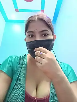 Hot radhaji online show from June 13, 2026, 3:37 am