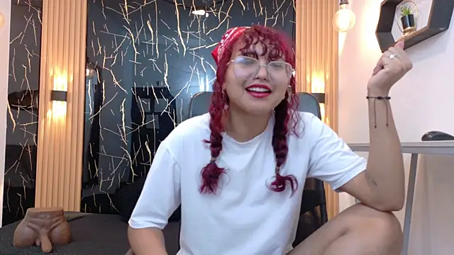 Snapshot of SamanthaFox_8 chatting on June 28, 2026, 12:00 pm SamanthaFox 8 online show from June 28, 2026, 12:00 pm