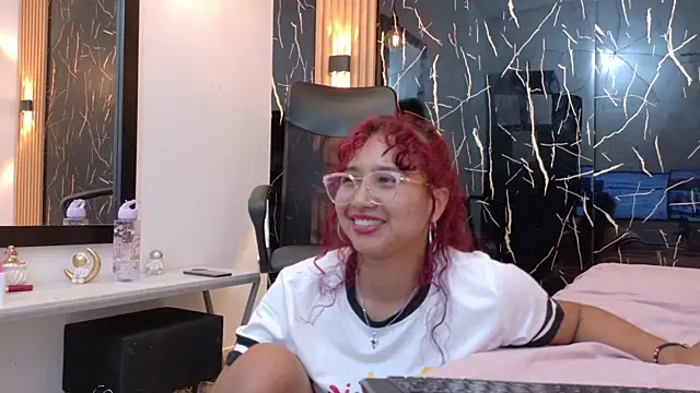 Snapshot of SamanthaFox_8 chatting on July 28, 2026, 6:20 pm SamanthaFox 8 online show from July 28, 2026, 6:20 pm
