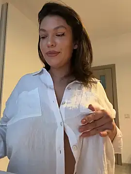ClaraPasssion online show from June 12, 2026, 3:16 am
